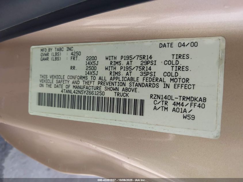 2000 Toyota Tacoma VIN: 4TANL42N5YZ661250 Lot: 43391937