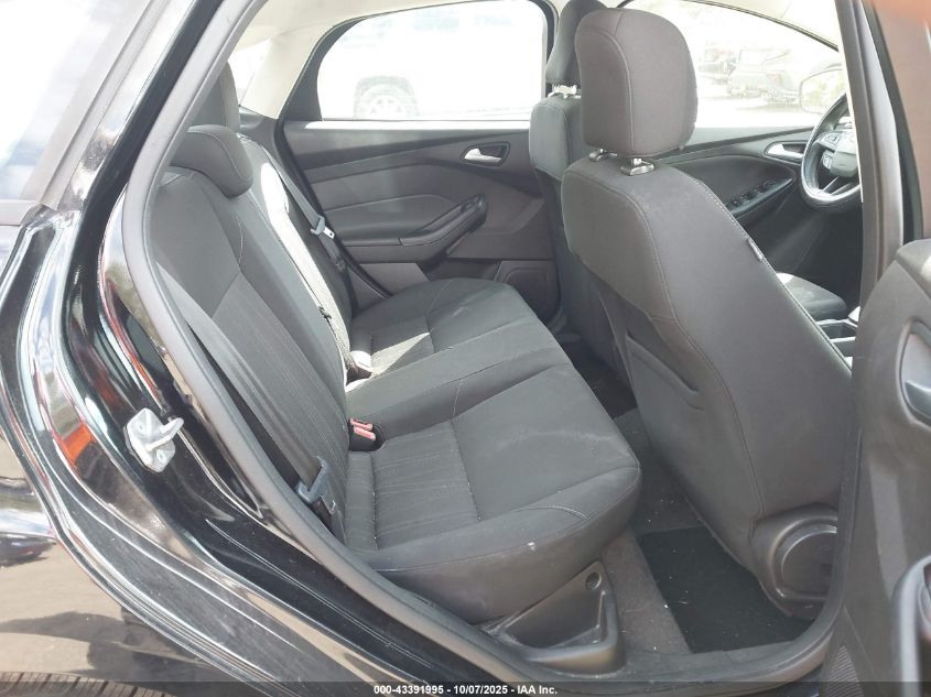 2016 Ford Focus Se VIN: 1FADP3F25GL377879 Lot: 43391995