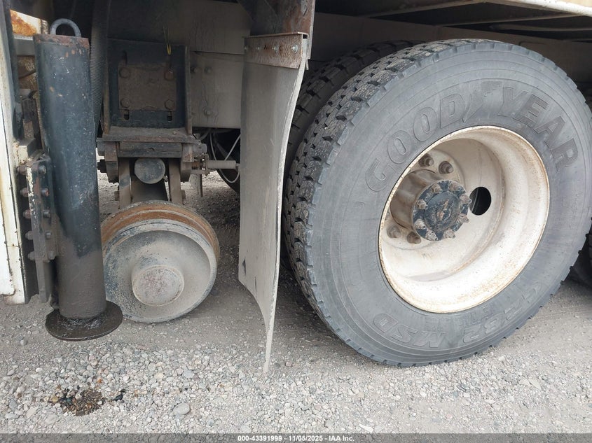 2012 OTHER FREIGHTLINER M2 106 HEAVY DUTY TRUCK N/A