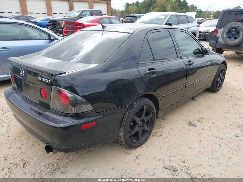 JTHBD192330067640 2003 LEXUS IS photo no. 4