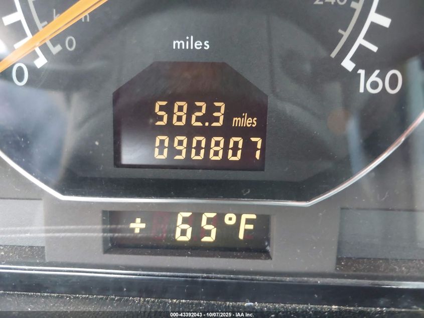 2000 Mercedes-Benz Sl 500 VIN: WDBFA68F7YF193189 Lot: 43392043