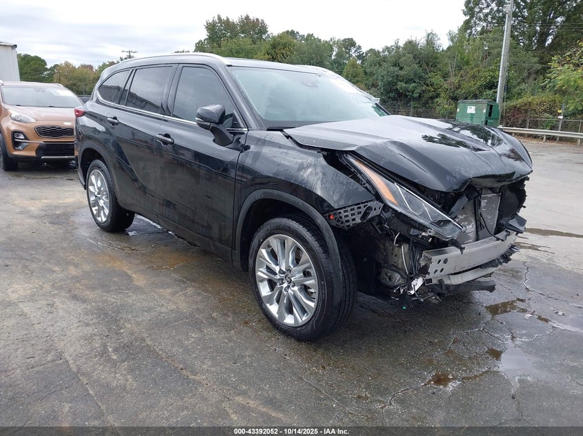 TOYOTA HIGHLANDER LIMITED