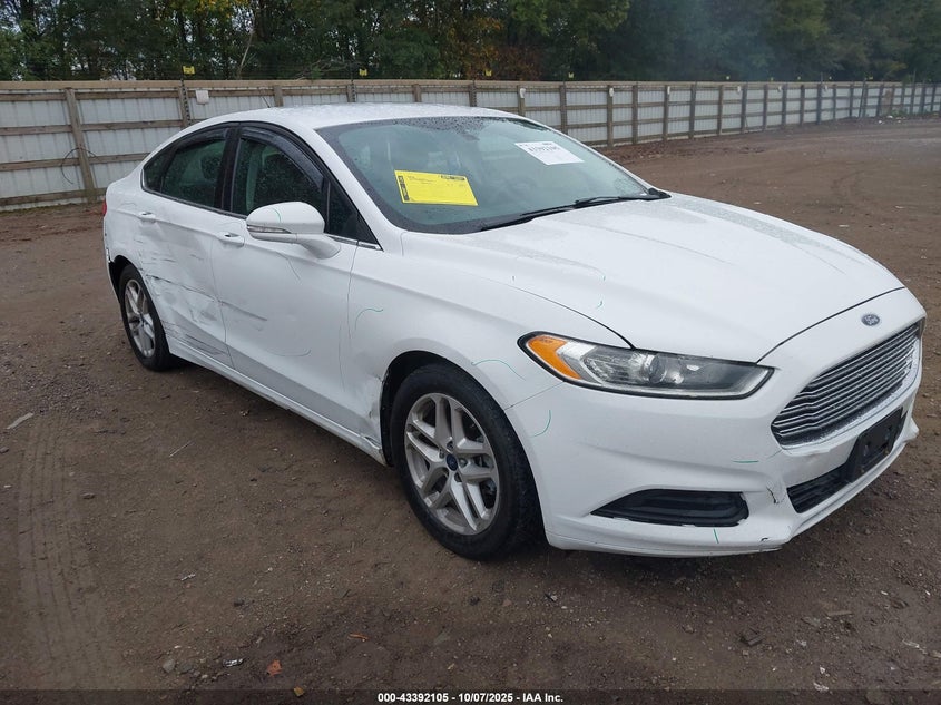 FORD FUSION SE
