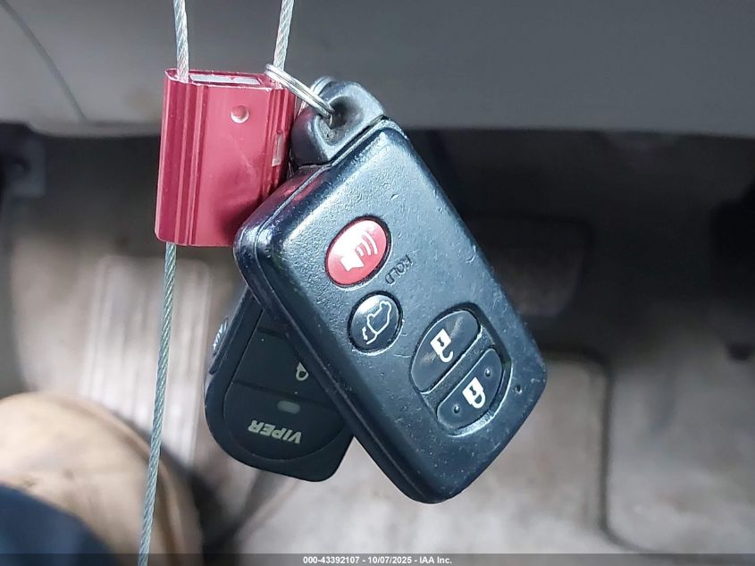 2010 Toyota Highlander Hybrid Limited V6 VIN: JTEJW3EH3A2039976 Lot: 43392107