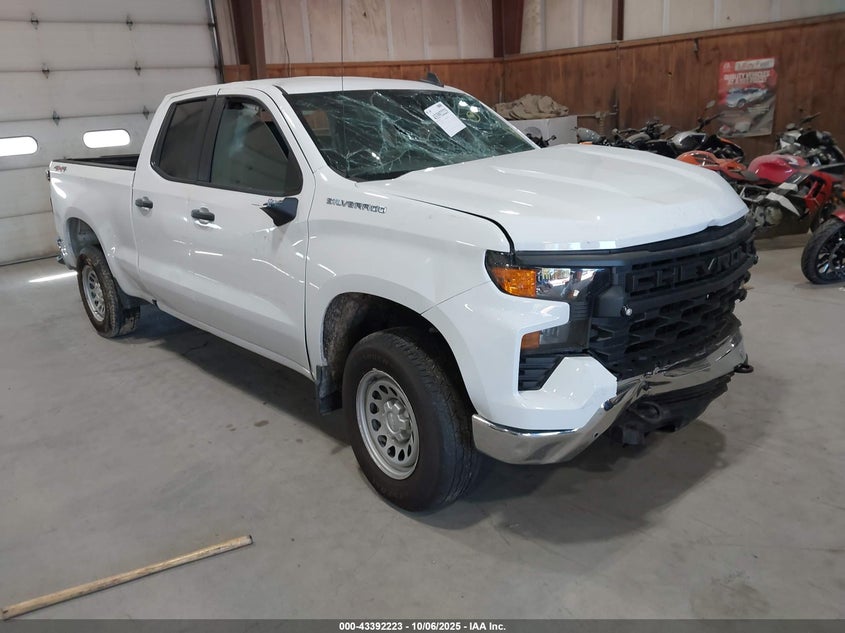 2024 CHEVROLET SILVERADO 1500  (VIN: 1GCRDAEK8RZ215758)