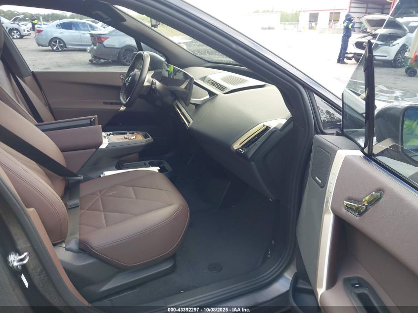 2024 BMW iX - WB523CF06RCR94511