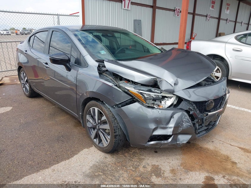 NISSAN VERSA SR XTRONIC CVT