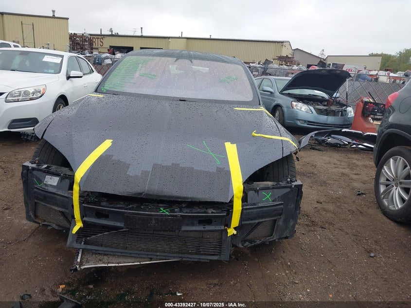 2020 Tesla Model S Long Range Dual Motor All-Wheel Drive/Long Range Plus Dual Motor All-Wheel Drive VIN: 5YJSA1E22LF359636 Lot: 43392427