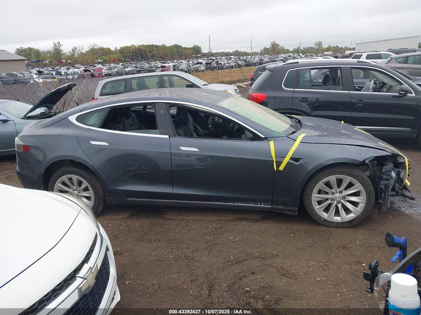 2020 Tesla Model S Long Range Dual Motor All-Wheel Drive/Long Range Plus Dual Motor All-Wheel Drive VIN: 5YJSA1E22LF359636 Lot: 43392427