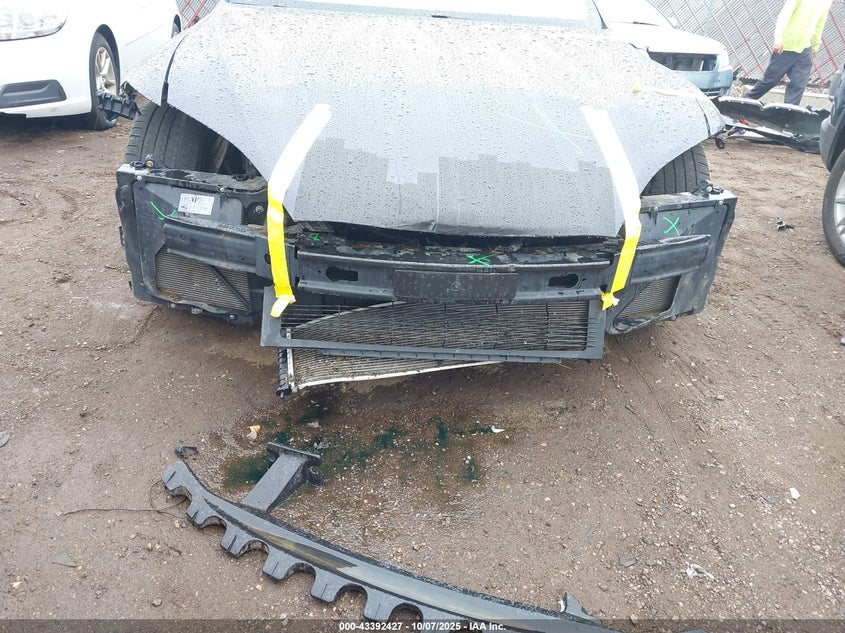 2020 Tesla Model S Long Range Dual Motor All-Wheel Drive/Long Range Plus Dual Motor All-Wheel Drive VIN: 5YJSA1E22LF359636 Lot: 43392427