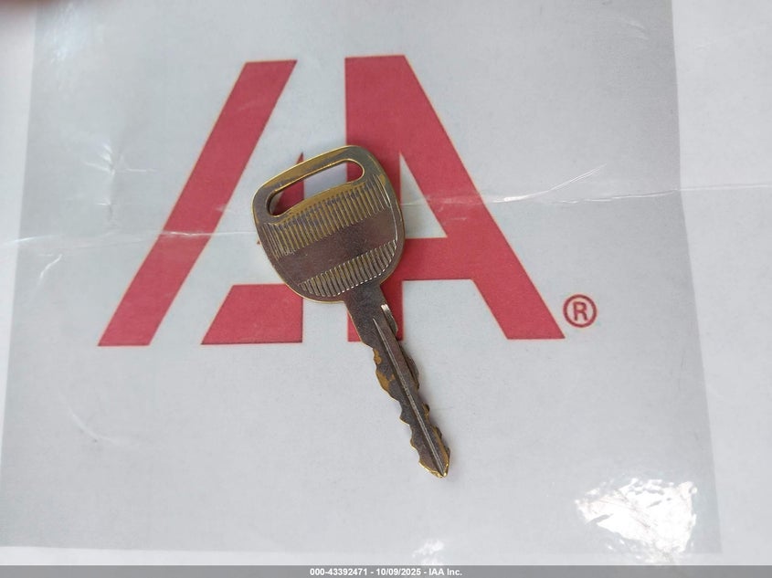 2004 Chevrolet Suburban 1500 Ls VIN: 3GNFK16T44G301083 Lot: 43392471