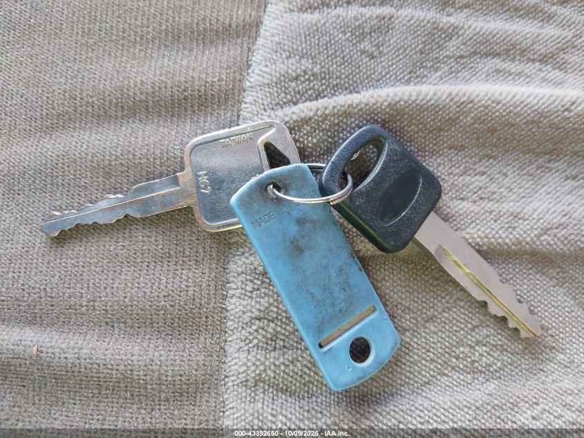 1994 Ford Econoline E150 Van VIN: 1FDEE14YXRHB98125 Lot: 43392650