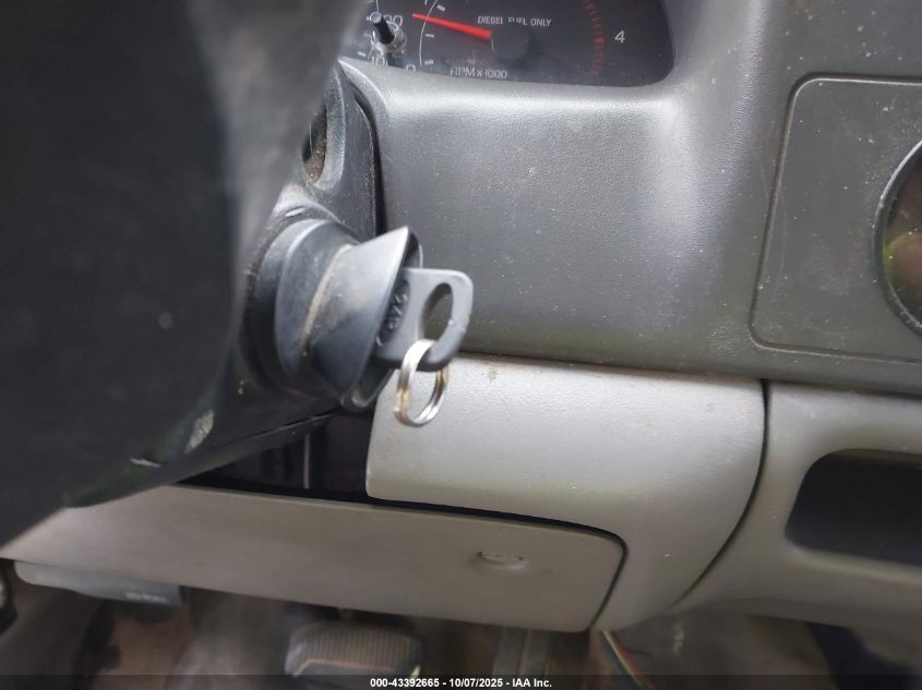 2000 Ford F-250 Lariat/Xl/Xlt VIN: 1FTNW21F4YED32993 Lot: 43392665