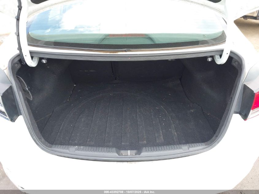 2013 Hyundai Elantra Gls VIN: 5NPDH4AE6DH447906 Lot: 43392708