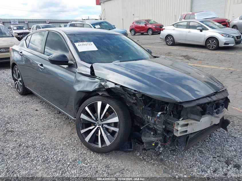 NISSAN ALTIMA 2.5 SR