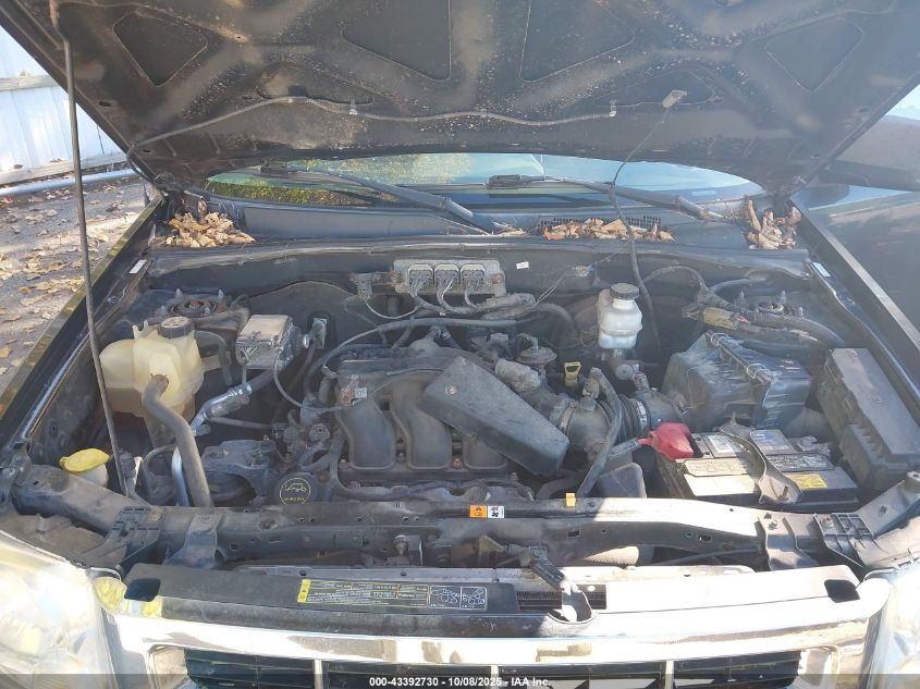 2008 Ford Escape Xlt VIN: 1FMCU93158KC04119 Lot: 43392730