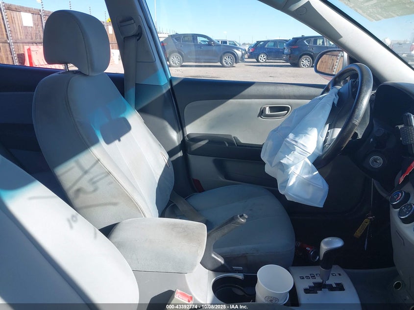 KMHDU46D58U576934 2008 HYUNDAI ELANTRA photo no. 5