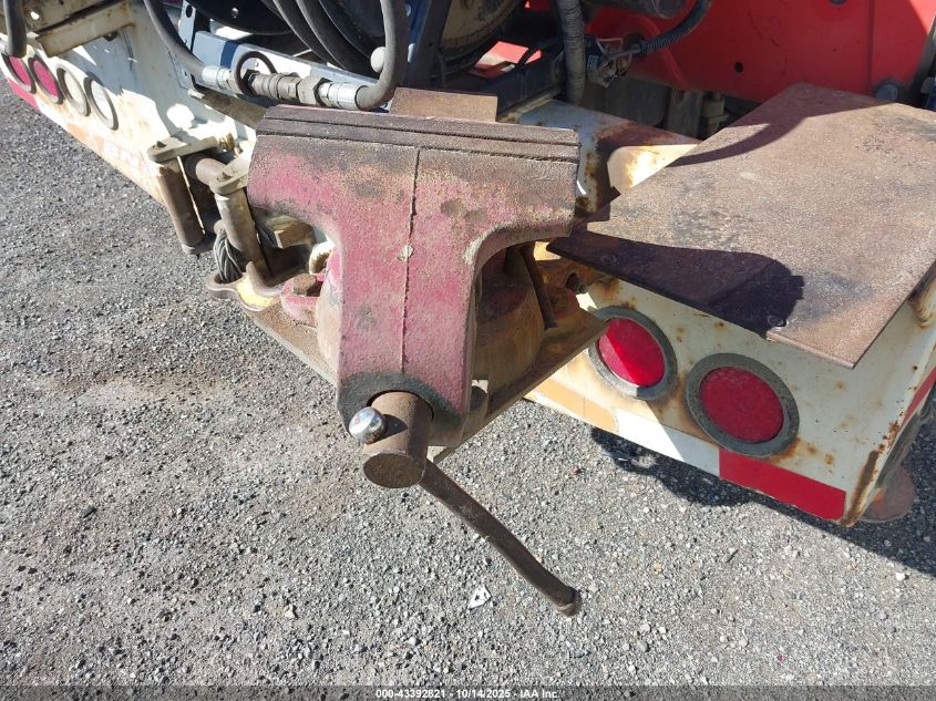 2009 International 7000 7400 VIN: 1HTWGAATX9J160739 Lot: 43392821