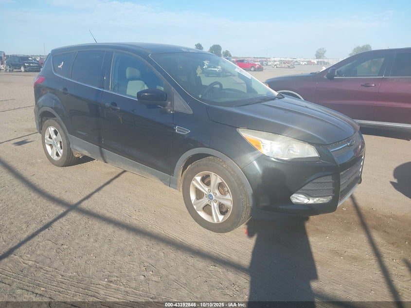 FORD ESCAPE SE
