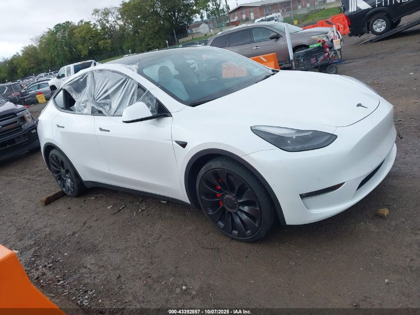 2022 Tesla Model Y Performance Dual Motor All-Wheel Drive VIN: 7SAYGDEF6NF516748 Lot: 43392857