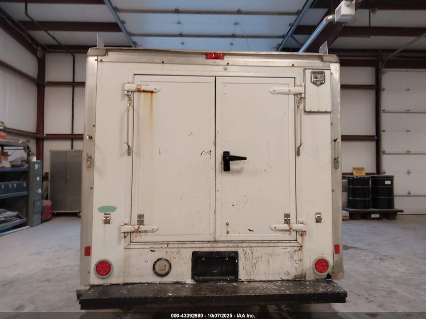 2007 Chevrolet Express Cutaway Work Van VIN: 1GBHG31UX71158615 Lot: 43392980