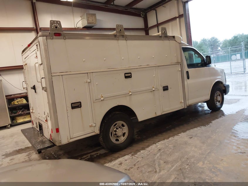 1GBHG31UX71158615 2007 CHEVROLET EXPRESS photo no. 4