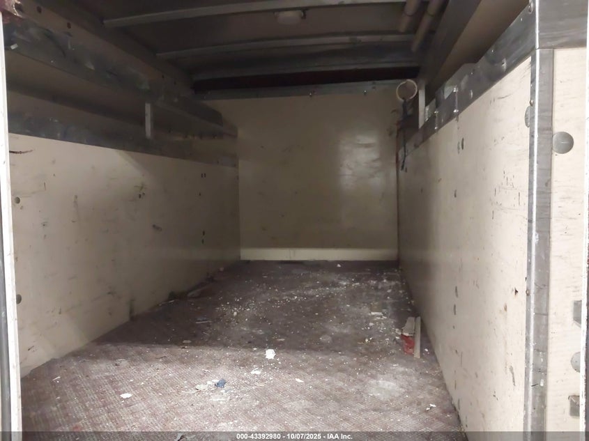 2007 Chevrolet Express Cutaway Work Van VIN: 1GBHG31UX71158615 Lot: 43392980