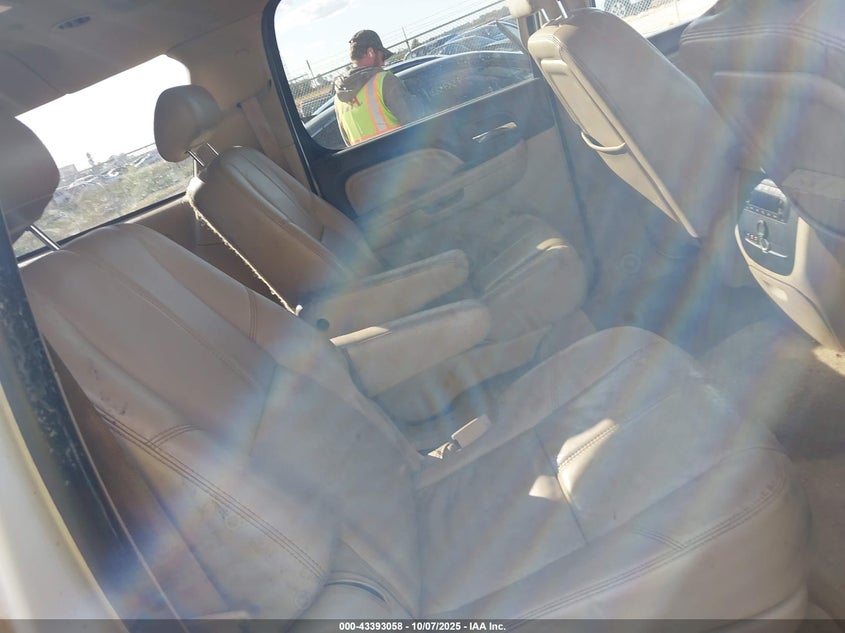 2008 GMC Yukon Xl 1500 Denali VIN: 1GKFK66898J252151 Lot: 43393058