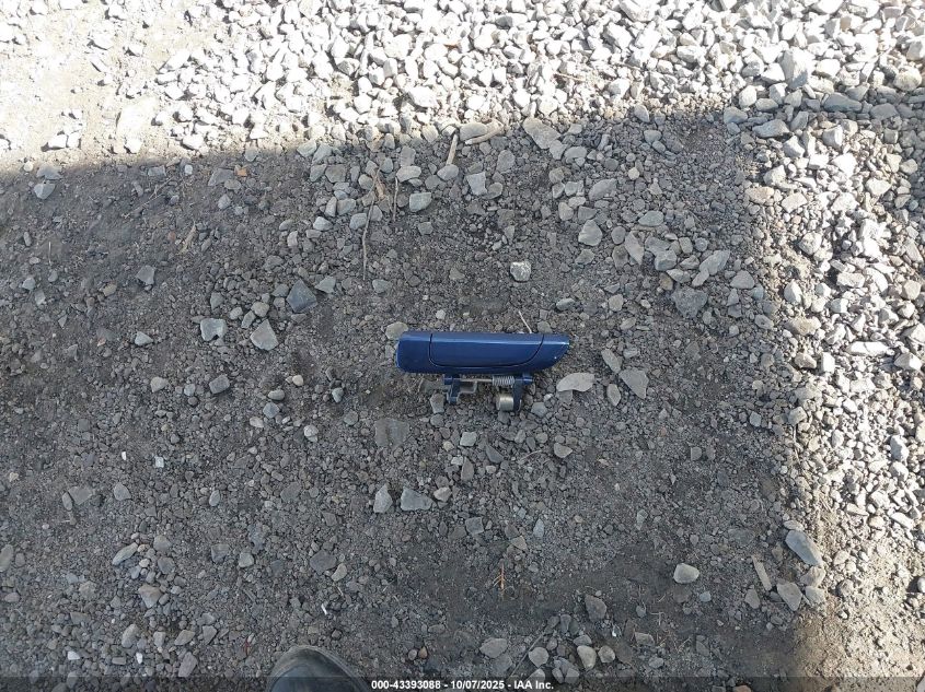 2003 Honda Civic Ex VIN: 2HGES26723H589909 Lot: 43393088