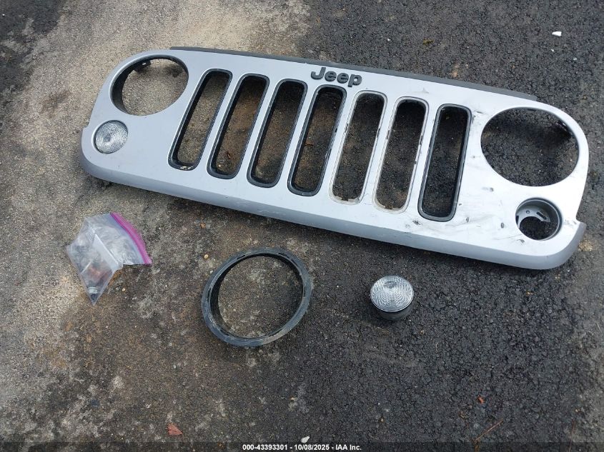 2014 Jeep Wrangler Unlimited Polar Edition VIN: 1C4HJWEG6EL170734 Lot: 43393301