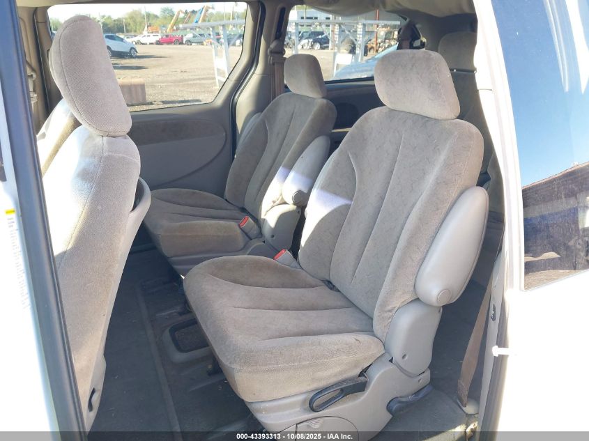 2001 Chrysler Town & Country Lxi VIN: 2C8GP54L81R152545 Lot: 43393313