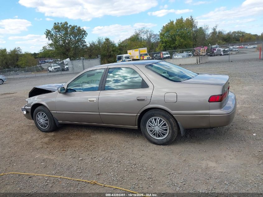 1999 Toyota Camry Le VIN: 4T1BG22KXXU595159 Lot: 43393351