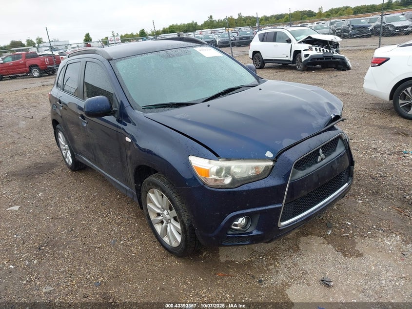 MITSUBISHI OUTLANDER SPORT SE