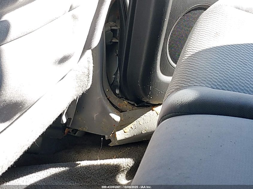 2006 Toyota Highlander V6 VIN: JTEDP21AX60119517 Lot: 43393361