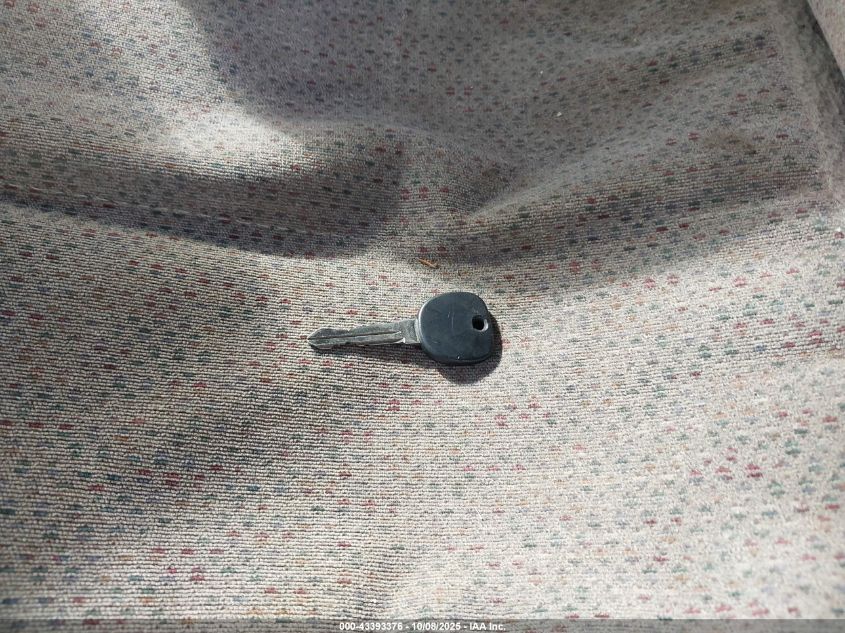 2000 Chevrolet Silverado 1500 Ls VIN: 2GCEK19T4Y1142869 Lot: 43393376