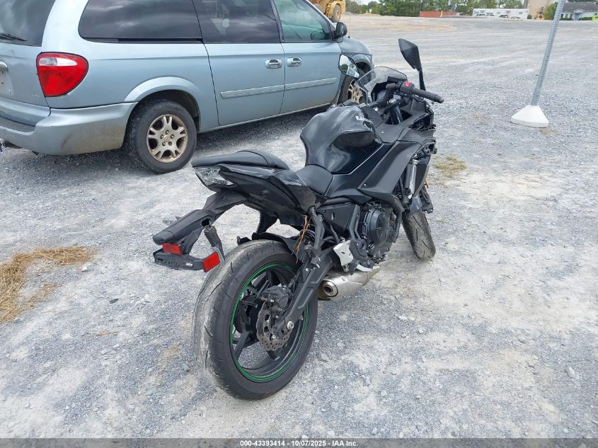 2025 Kawasaki Ex650 R VIN: ML5EXER19SDAD8793 Lot: 43393414