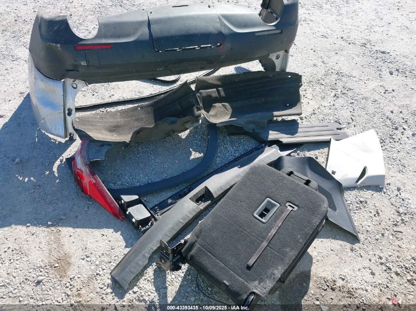 2018 Chevrolet Traverse 3Lt VIN: 1GNERHKW6JJ185024 Lot: 43393435