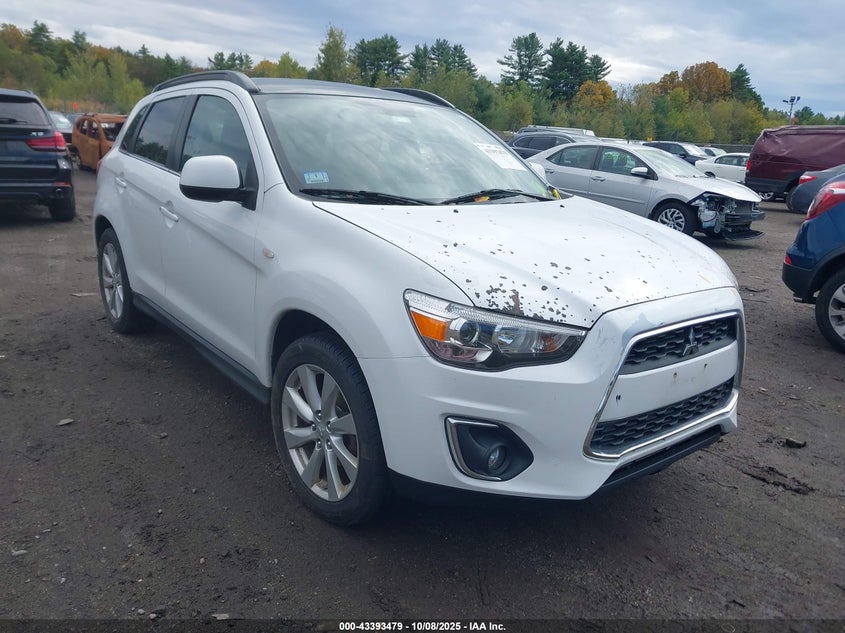 MITSUBISHI OUTLANDER SPORT SE