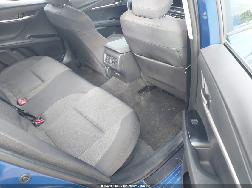 2025 Toyota Camry Le VIN: 4T1DAACK2SU035051 Lot: 43393685