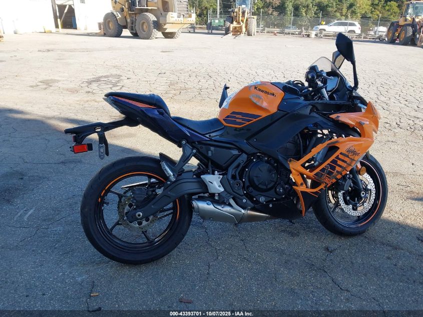 2025 Kawasaki Ex650 P VIN: ML5EXEP14SDAE5685 Lot: 43393701