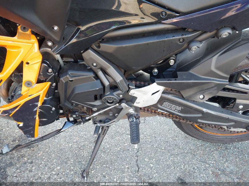 2025 Kawasaki Ex650 P VIN: ML5EXEP14SDAE5685 Lot: 43393701