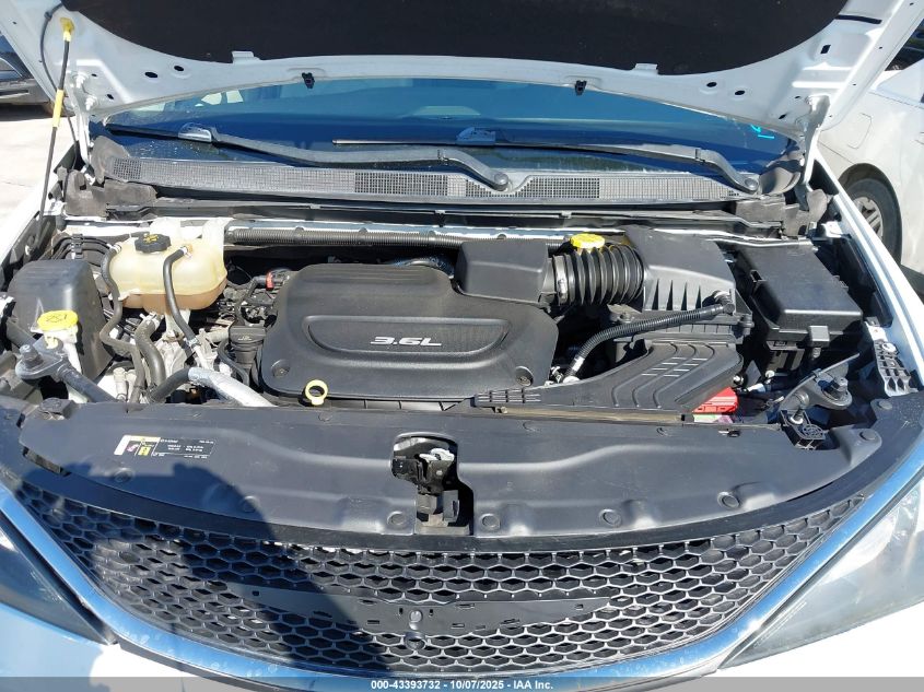 2018 Chrysler Pacifica Touring L Plus VIN: 2C4RC1EG5JR247886 Lot: 43393732