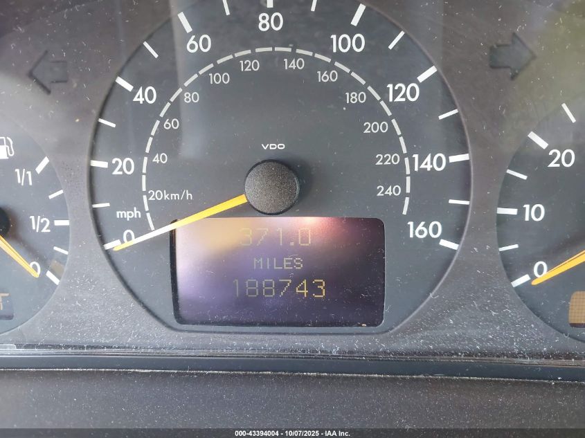 2001 Mercedes-Benz E 320 VIN: WDBJF65J31B250070 Lot: 43394004