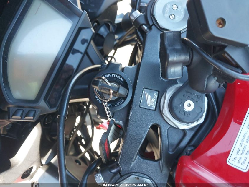 2015 Honda Cbr1000 Rr VIN: JH2SC595XFK700091 Lot: 43394072