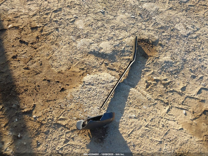 2005 Mercury Mariner Luxury/Premier VIN: 4M2YU56155DJ31732 Lot: 43394091