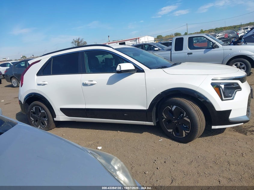 2025 Kia Niro Ev Wind VIN: KNDCR3L13S5135830 Lot: 43394130