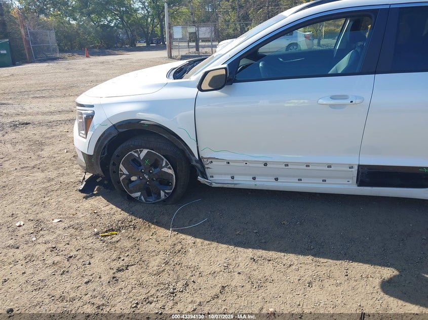 2025 Kia Niro Ev Wind VIN: KNDCR3L13S5135830 Lot: 43394130