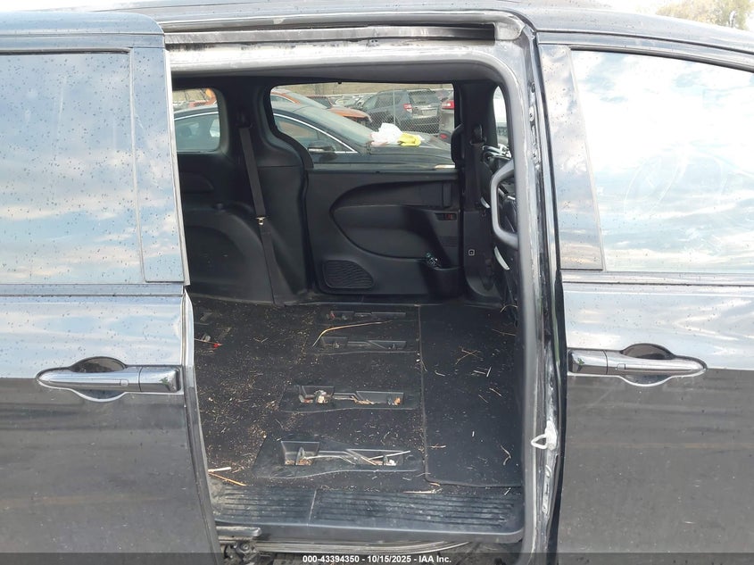 2021 Chrysler Pacifica Hybrid Limited VIN: 2C4RC1S74MR553678 Lot: 43394350