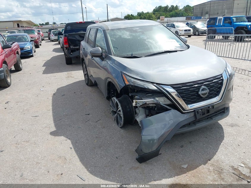 NISSAN ROGUE SV FWD