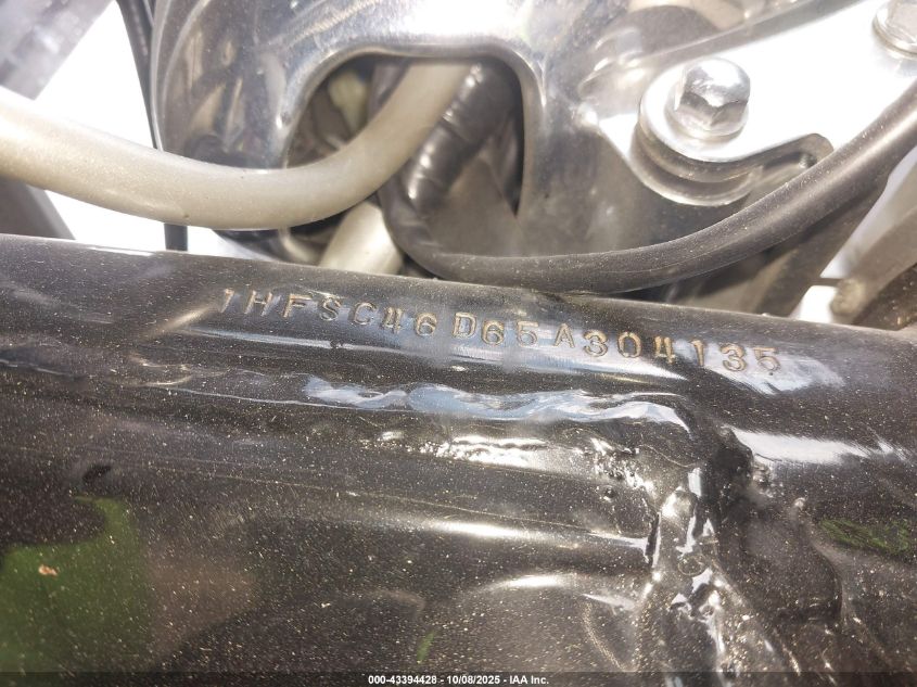 2005 Honda Vtx1800 F2 VIN: 1HFSC46D65A304135 Lot: 43394428